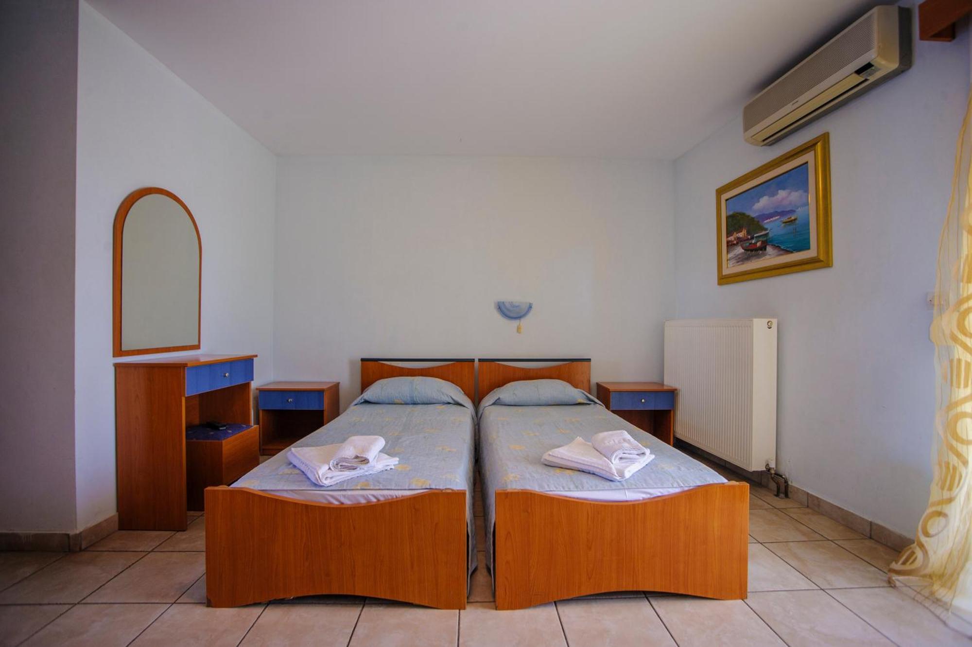 Hotel Europa Olympiakí Aktí 외부 사진