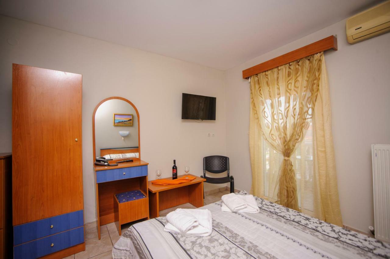 Hotel Europa Olympiakí Aktí 외부 사진